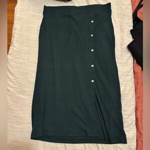 Amour Vert dark green sweater skirt